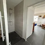 En Famille Ou Amis Avec La *