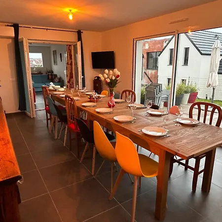 En Famille Ou Amis Avec La *