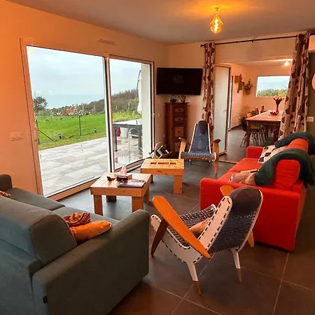 En Famille Ou Amis Avec La *